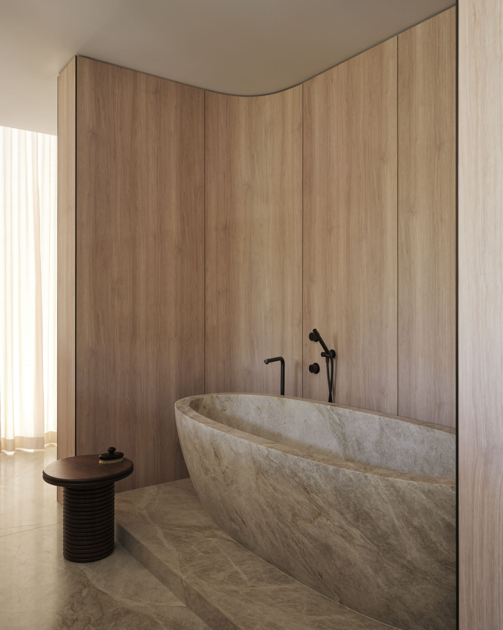 Sirius Residence ensuite bathroom by Sici Design