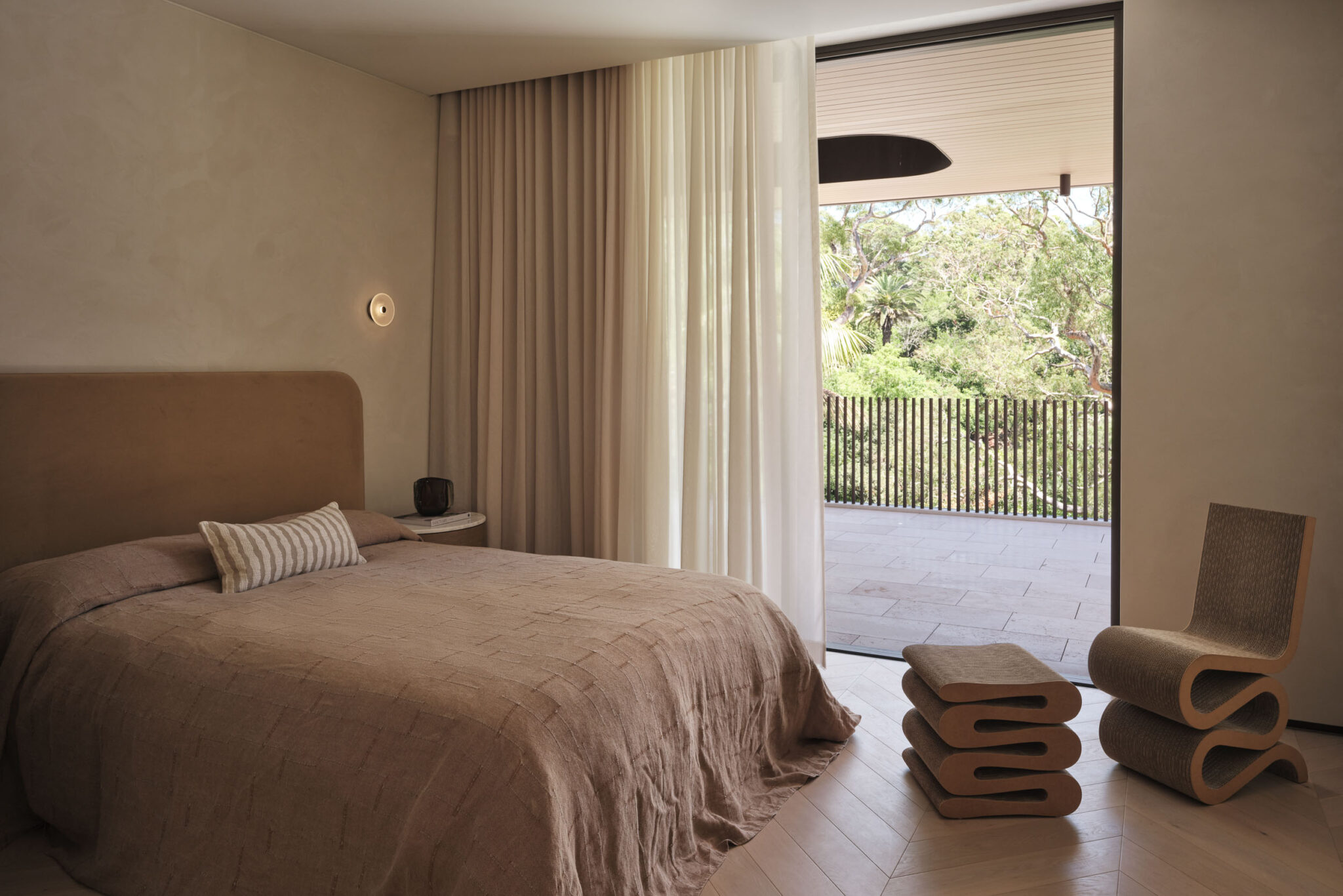 Sirius Residence bedroom by Sici Design